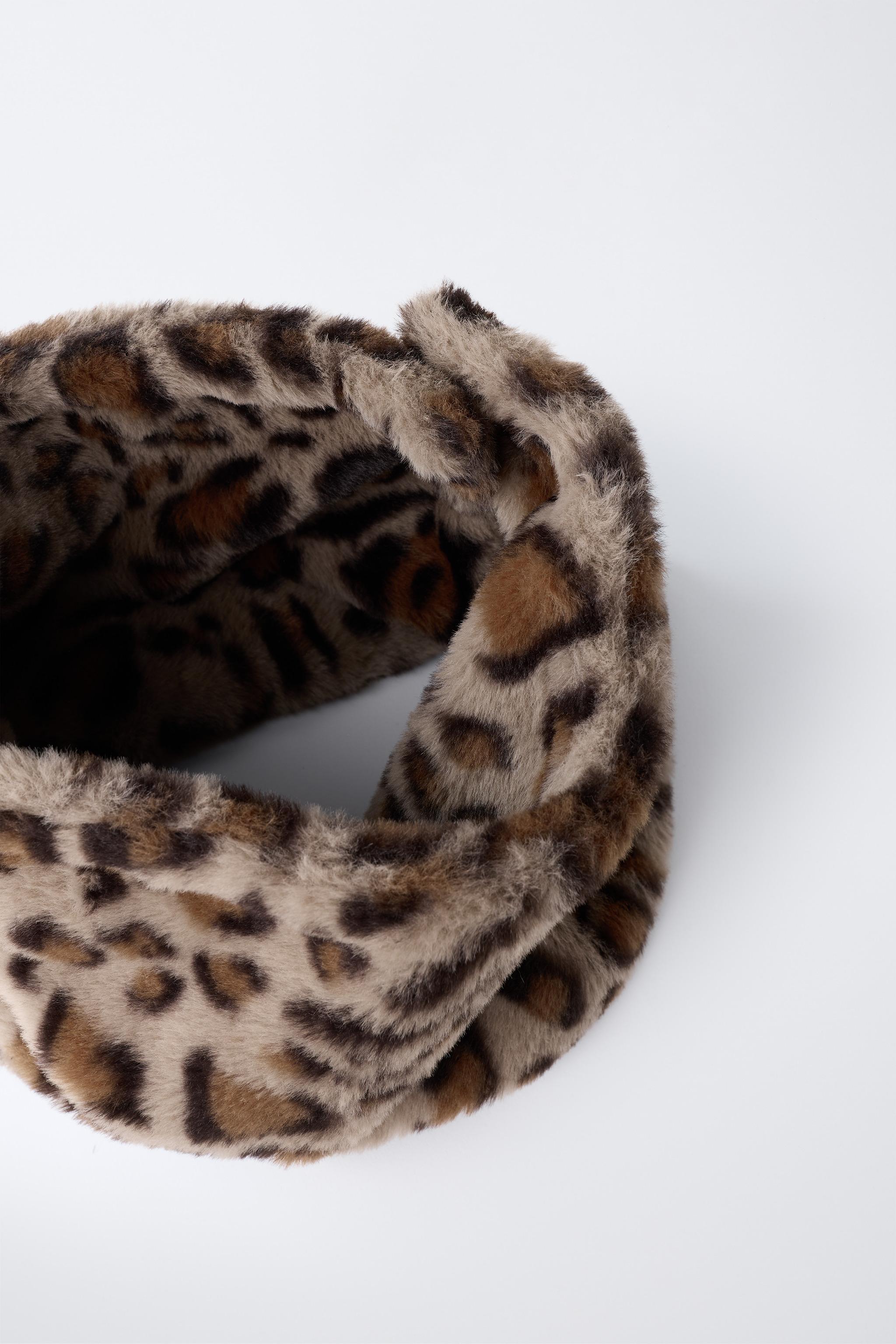 COL EFFET FOURRURE ANIMAL PRINT